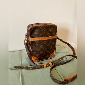 Vintage 1990 Louis Vuitton Danubio- Good condition